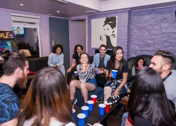 The Times - Camden Place 호스텔 *