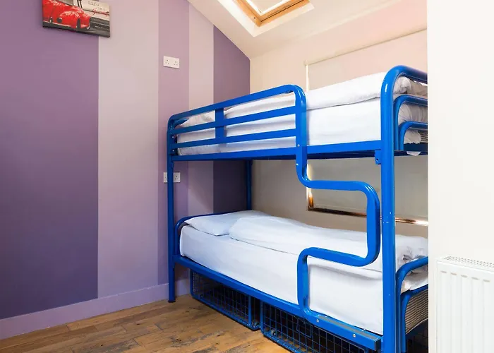 The Times - Camden Place Хостел Дублин