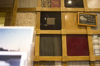 The Times - Camden Place Hostel *