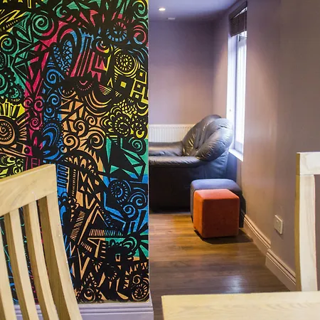 The Times - Camden Place بيت شباب *