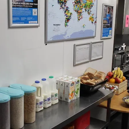 بيت شباب The Times - Camden Place *