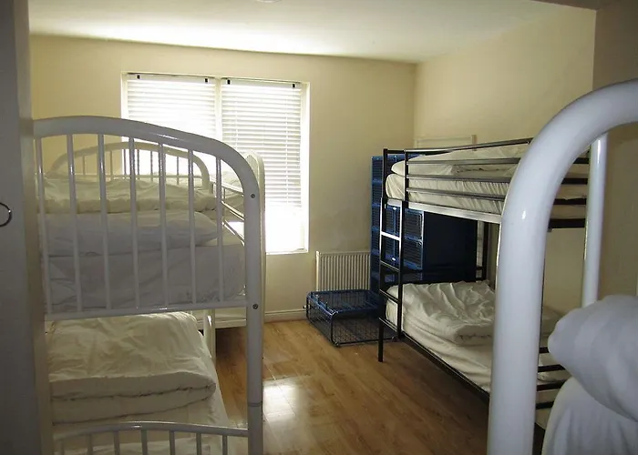 The Times - Camden Place Hostal *