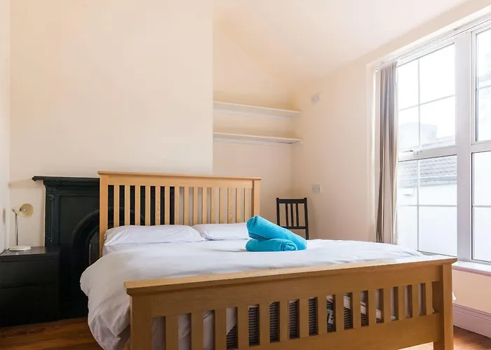 The Times - Camden Place Hostel *