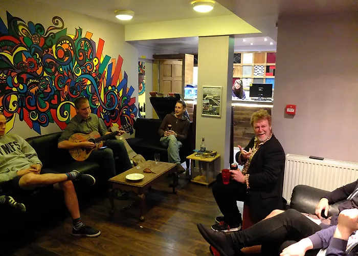 The Times - Camden Place Ostello *